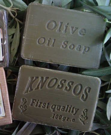 PACK 2 Κνωσσός φυσικά σαπούνια πυρηνελαίου πράσινα 2 x 100gr (PACKAGE FREE)